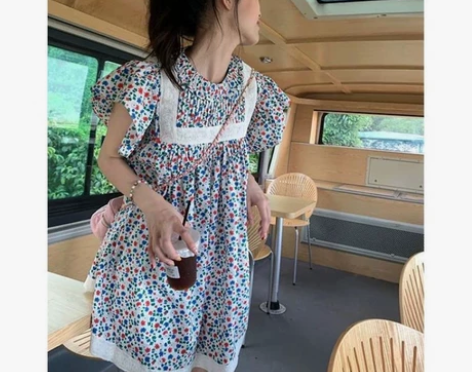 小清新田园风飞飞袖碎花连衣裙女春夏季新款法...