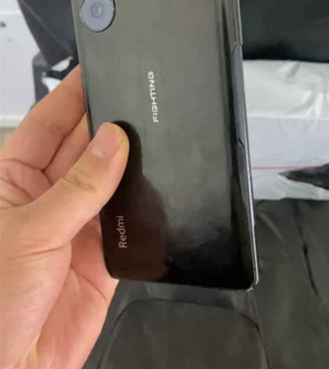 红米k40游戏增强版 8+256 仅换过后...