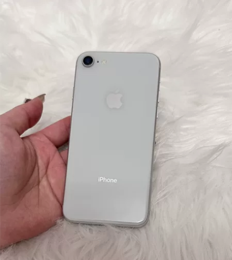 女生出自用iphone8 64G 备用机 ...