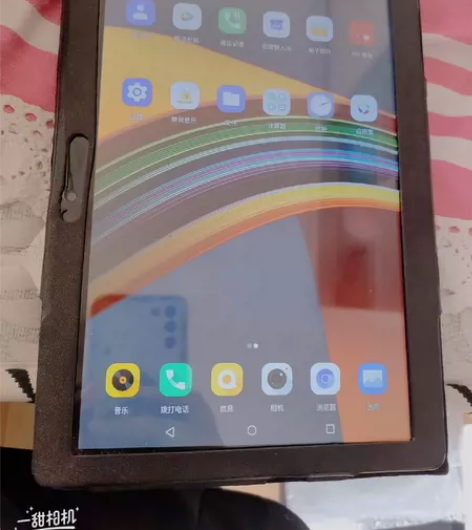 酷比魔方iplay20S 4+64g 插卡...