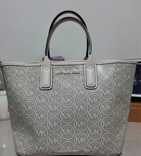 michael kors，mk白色狗牙托特...