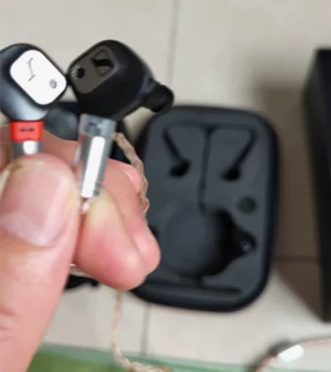 森海塞尔ⅰe80s经典杂食类入耳式耳机，外...