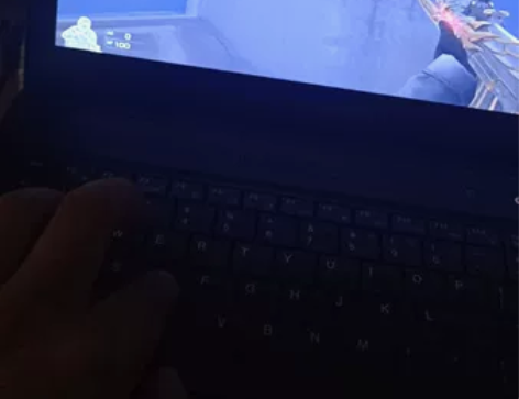 方正笔记本500G硬盘?512七彩虹固态硬...