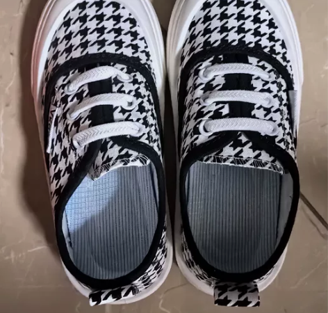 男女儿童，黑白格帆布鞋，全新，28码，  ...