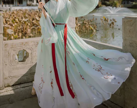 【狂欢价】言然《鸢尾》原创汉服女魏晋风交领...