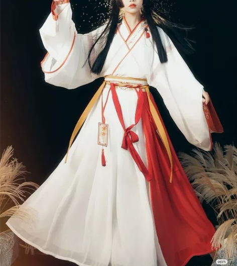 宿问家的白露，没穿过，吊牌还在l码的原价是...