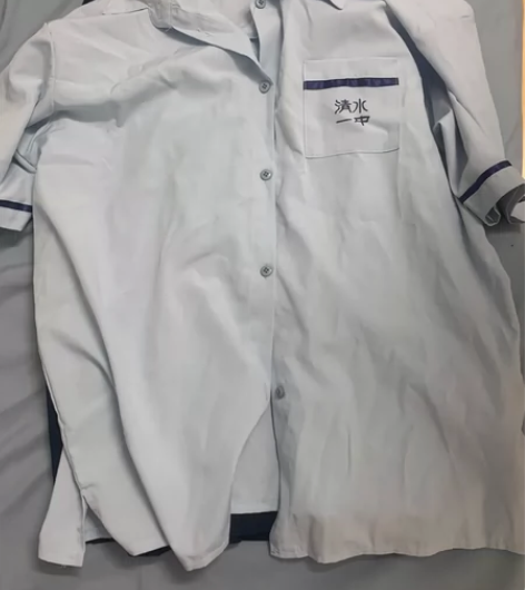 泰国校服一套 闲置闲置 感兴趣的话点“我想...