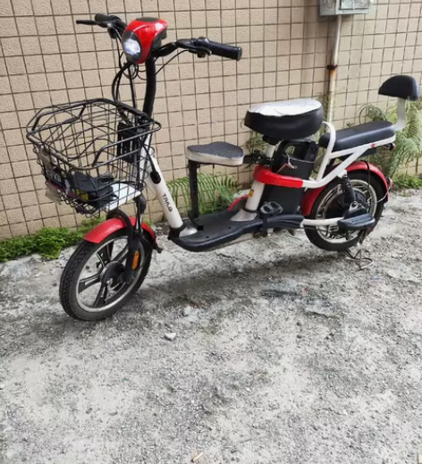 转让客户置换的新国标台铃电动车转让.带锂电...