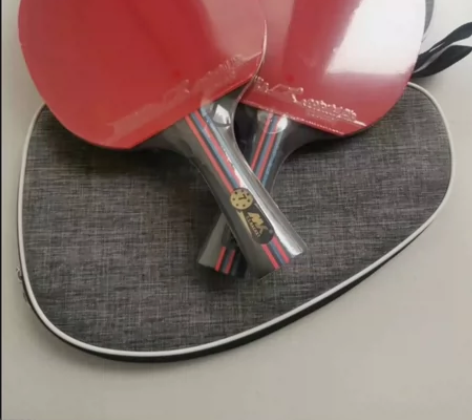 个人闲置    原价1300的比赛乒乓球拍...