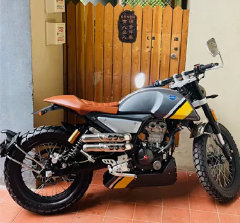 阿普利亚CR150 地表最强150……提速...