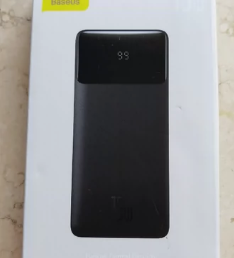 倍思20W磁吸充电宝1W毫安 仅使用过一次...