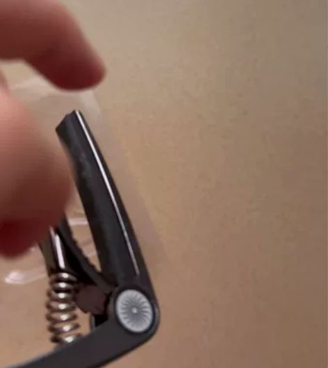 吉他变调夹，使用过少于5次，几乎9成新，所...