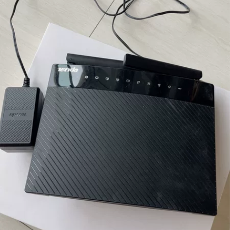 腾达AC9路由器，带电源 感兴趣的话点“我...