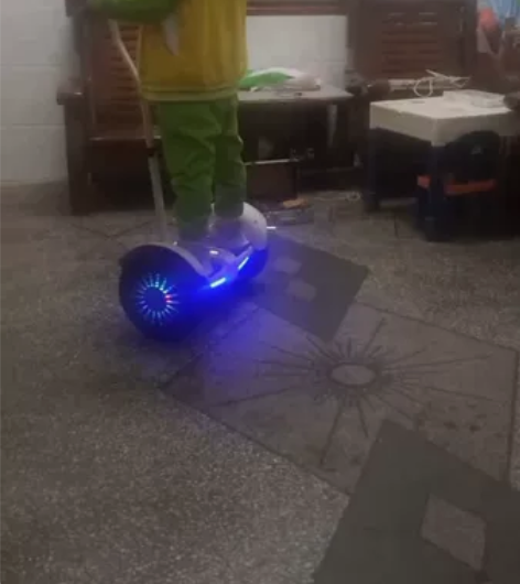 领奥平衡车,功能正常,36V电池。能跑多远...