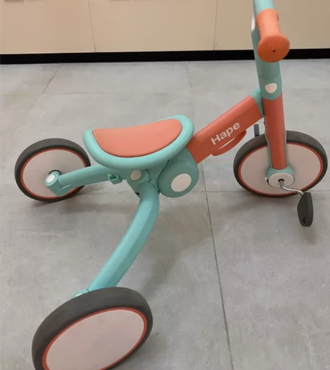 hape三合一儿童平衡车 新旧如图 天拖或...