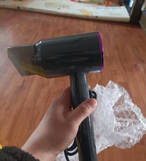 全新吹风机，没用过。收拾东西发现的。20出...