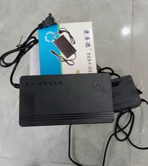 亏本处理电动车充电器亏本12元包邮处理全新...