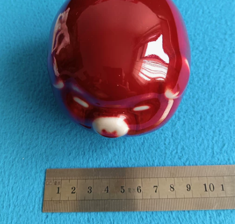 钧瓷小猪储钱罐，设计精巧，美观大方，估计不...