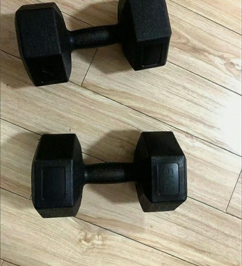 健身室实体店家用女士六角哑铃了处理倒闭器材...