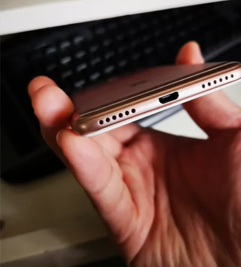 华为畅享7，2+16，女士用的，95新，还...