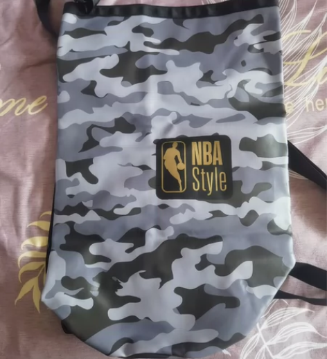 全新NBA球包，正品 感兴趣的话点“我想要...