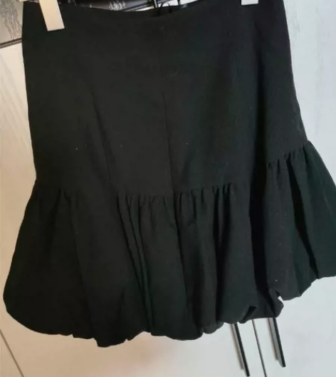 花苞裙，买小了，下水一次，适合110斤以内...