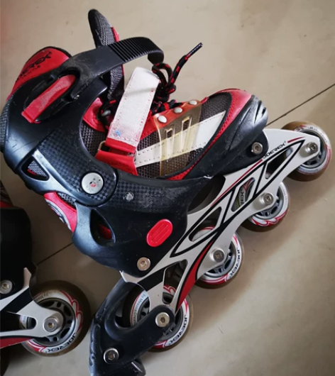 祖迪斯轮滑鞋,7成新,s码(31—34),...