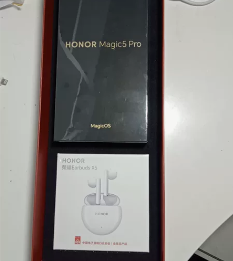 手机荣耀Magic5 Pro 机身内存16...