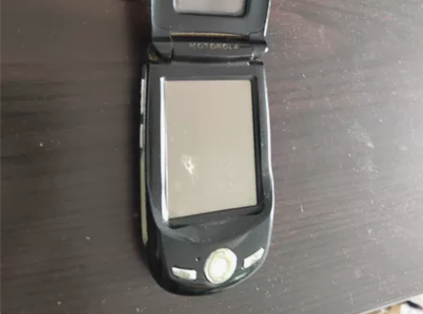 转让摩托罗拉A768翻盖旧手机一部,情怀物...