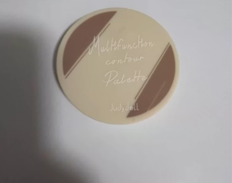 橘朵修容 几乎全新 感兴趣的话点“我想要”...