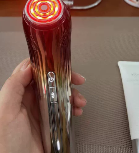 雅萌ace五代美容仪，99新！2023年1...