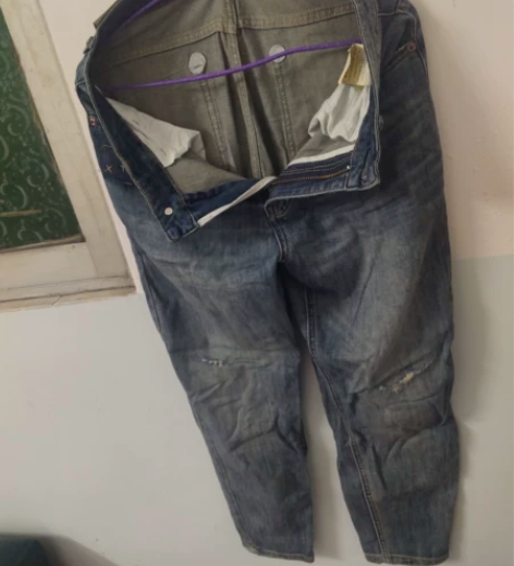 9成8新男土牛仔裤30码 感兴趣的话点“我...