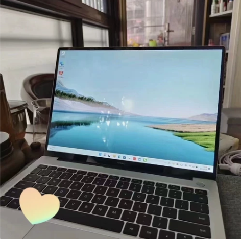 出自己用的22款华为Matebook14-...