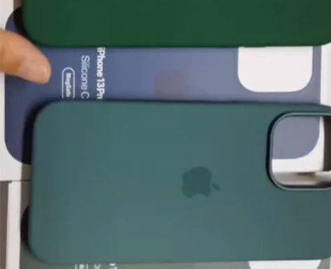 苹果磁吸手机壳，液态硅胶手机壳，苹果13官...