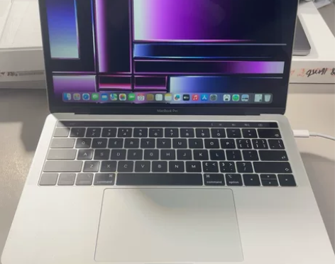A1989 苹果笔记本电脑 MacBook...
