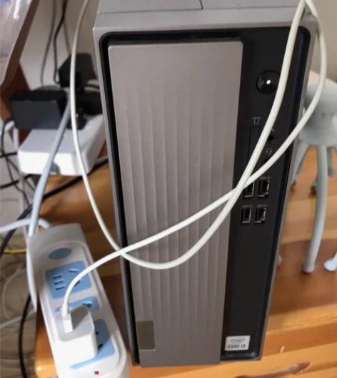 显示器三星曲屏幕两年前购买 主机联想天逸5...