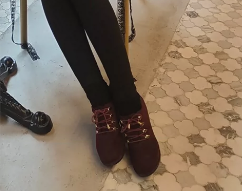 包邮 酒红色高跟鞋单鞋女系带翻皮绒面防水台...