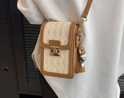 高级感洋气小包包女2024新款潮秋冬今年流...