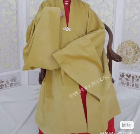 明月松天汉服 繁素 厚款灯芯绒明制披风，姜...