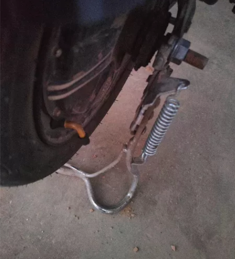 pdd上之前卖的挺火的一款飞鸽电动自行车车...