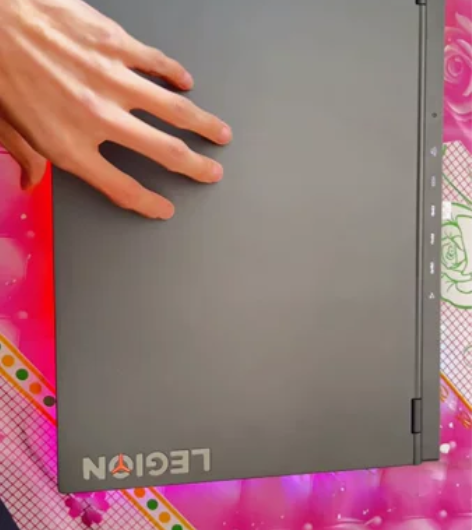 买来一直自用 外接显示器了 本身笔记本一直...