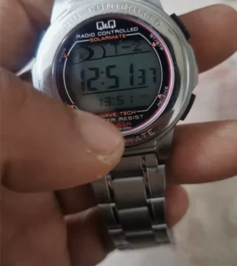 中古表光动能Q Q西铁城旗下 品相98新尺...