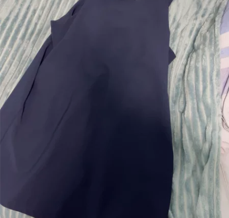 背带裙藏蓝色（全场满80包邮） 感兴趣的话...