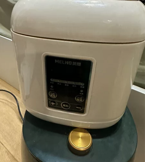 美菱电饭煲，智能款，可以定时制作。 家用小...