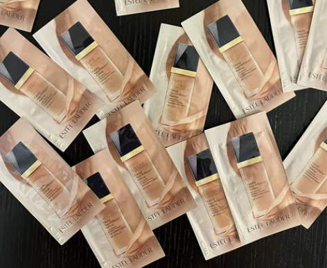 干皮亲妈！雅诗兰黛新沁水粉底液小样试用装6...