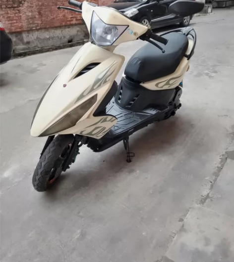 鬼火女装摩托车，踏板摩托车，雅马哈福喜巧格...