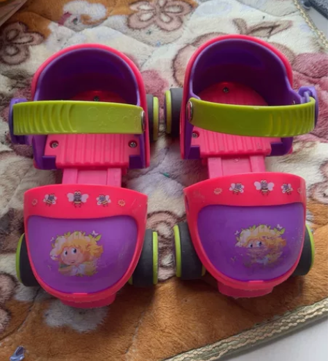 玄凌溜冰鞋儿童初学者四轮旱冰鞋女童双排轮滑...