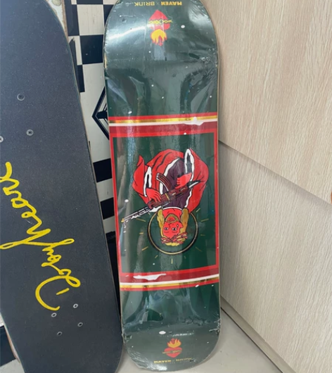 出双翘专业板板面    DBH漫威联名 正...