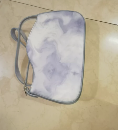 鹿子家女包，全新未使用 感兴趣的话点“我想...