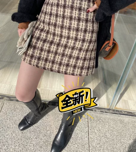 咖啡色，L码（105—115）毛呢格子半身...
